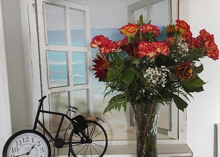 Bienvenue Lumineux Avec Ascenseur Et Vue Sur La