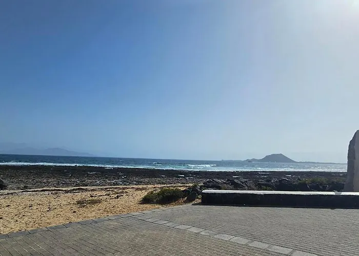 Bienvenue Lumineux Avec Ascenseur Et Vue Sur La Appartamento